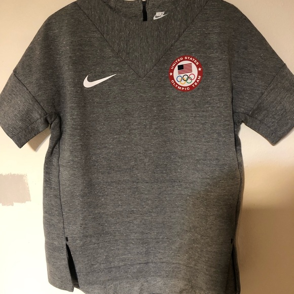 Nike Olympic sweater T-shirt with tags - Picture 1 of 1